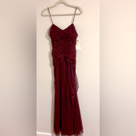 NWT Vera Wang BRIDESMAID chiffon tulle maxi dress gown burgundy size 6  vintage